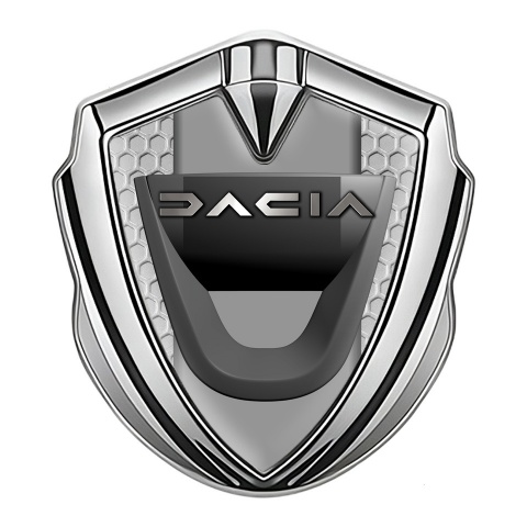 Dacia Emblem Aufkleber Autozubehor Silbertonfarbe Wabeneffekt Mit Grau Panel Design