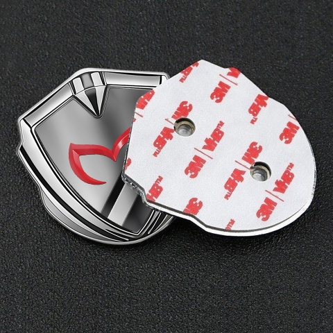 Mazda Emblem Aufkleber Autozubehor Silbertonfarbe mit Diagonale Elemente Basis und Rote logo