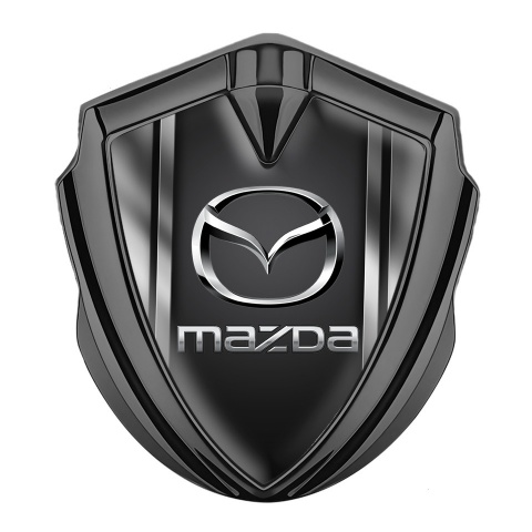 Mazda Emblem Abzeichen selbstklebend Graphit Tonfarbe mit Metallrahmen Basis und Graphite Logo Panel