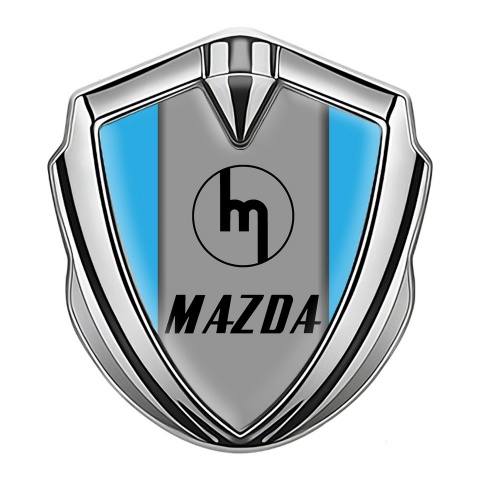 Mazda Seitenflugel Emblem Aufkleber Silbertonfarbe mit Himmelblau Basis und Retro Logo