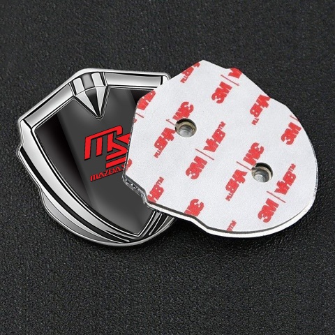 Mazda Speed Abzeichen selbstklebend Silbertonfarbe mit Schwarz Fundament Rote Logo