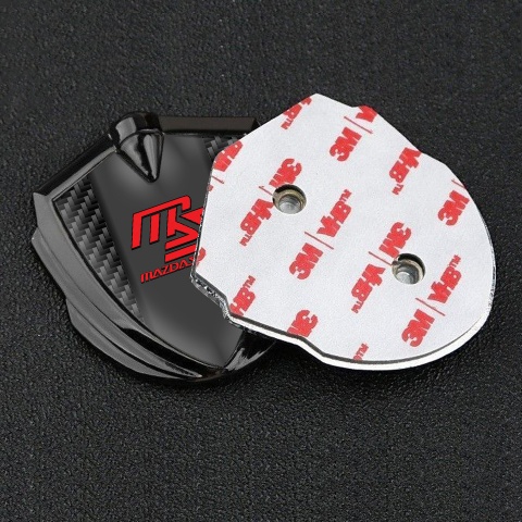Mazda Speed Emblem Abzeichen selbstklebend Graphit Tonfarbe mit Schwarz Carbon und Graphit Panel Rote Logo