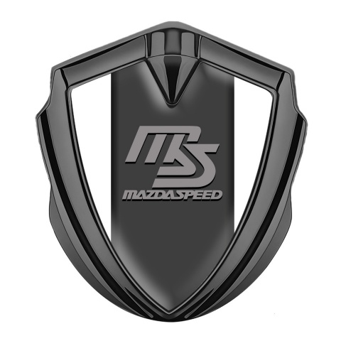 Mazda Speed Selbstklebendes Metallaufkleber Emblem Graphit Tonfarbe mit Weiss Hintergrund Grau Logo