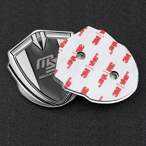 Mazda Speed Emblem Aufkleber Autozubehor Silbertonfarbe mit Grau Basis und Graphit Panel Logo
