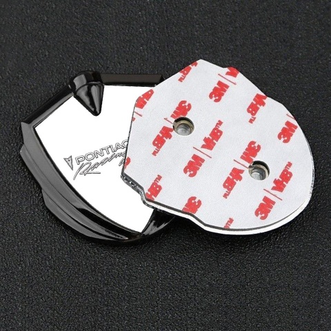 Pontiac Seitenflugel Emblem Aufkleber Graphit Tonfarbe Weiss Basis mit Racing Logo Motiv