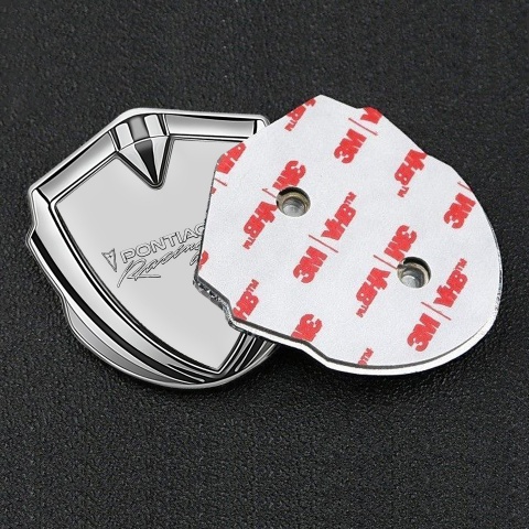 Pontiac Emblem Auto Zeichen Silbertonfarbe Grau Hintergrund mit Racing Logo Motiv