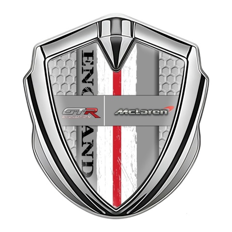 Mclaren GTR Abzeichen selbstklebend Silbertonfarbe Wabeneffekt England Stil