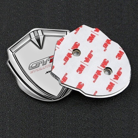 Mclaren GTR Emblem Aufkleber Autozubehor Silbertonfarbe Grau Basis mit Evolution Logo