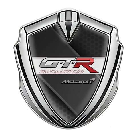 Mclaren GTR Seitenflugel Emblem Aufkleber Silbertonfarbe Dunkles Diagonale panel mit Evolution Logo