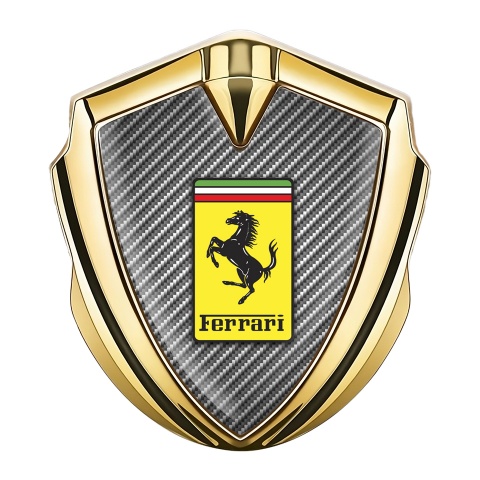 Ferrari Emblem Auto Zeichen Goldtonfarbe mit Hell Carbon und Gelb Logo Stil