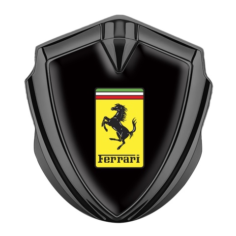 Ferrari Seitenflugel Emblem Aufkleber Graphit Tonfarbe mit Schwarz Basis und Gelb Logo
