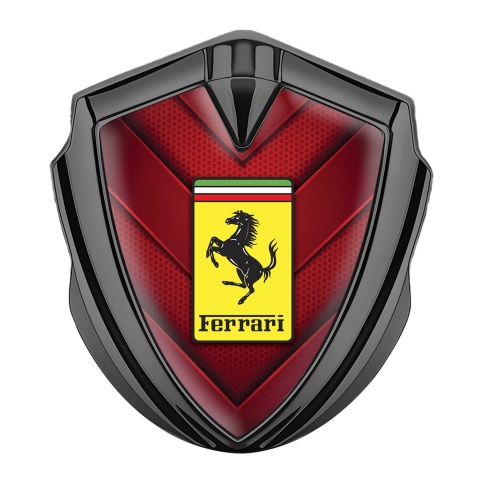 Ferrari Emblem Abzeichen selbstklebend Graphit Tonfarbe mit Rote V Form Elemente und Gelb Logo