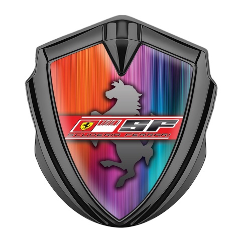 Ferrari Emblem Aufkleber Autozubehor Graphit Tonfarbe mit Mehrfarbig Basis und SF Logo