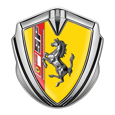Ferrari Emblem Aufkleber Autozubehor Silbertonfarbe mit Gelb Vorlage und Chrome Logo Stil
