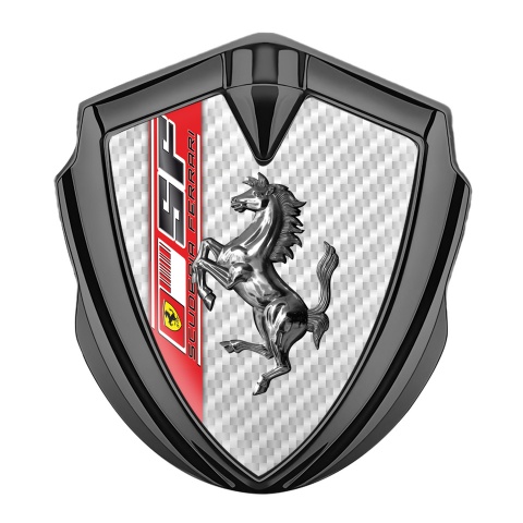 Ferrari Selbstklebendes Metallaufkleber Emblem Graphit Tonfarbe mit Weiss Carbon Vorlage und Chrom Logo Design
