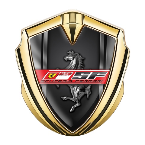 Ferrari Emblem Abzeichen selbstklebend Goldtonfarbe mit Metallrahmen Effekt und Scuderia Logo Stil