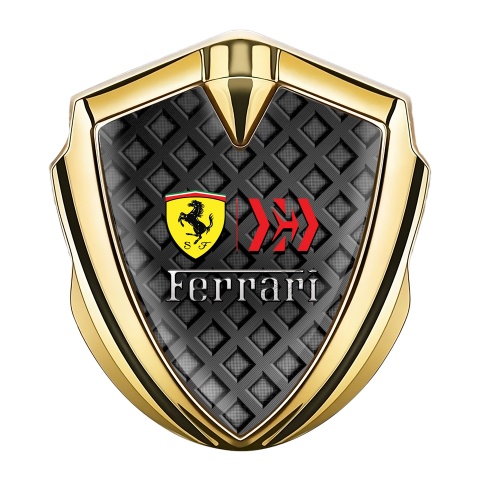 Ferrari Emblem Auto Zeichen Goldtonfarbe mit Dunkles Gitter Effekt und Gelb Schild Logo