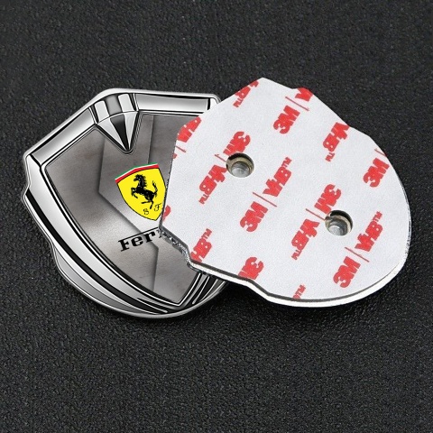 Ferrari Emblem Aufkleber Autozubehor Silbertonfarbe mit S Form Metall und Gelb logo