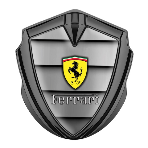 Ferrari Seitenflugel Emblem Aufkleber Graphit Tonfarbe mit Graue Motorabdeckung Effekt