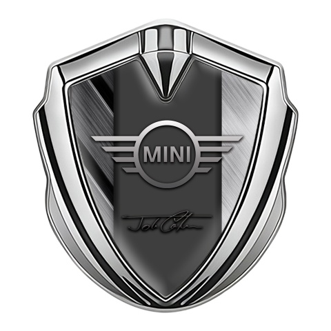Mini Cooper Emblem Abzeichen selbstklebend Silbertonfarbe mit Teller in Grautönen Design und Cooper Unterschrift