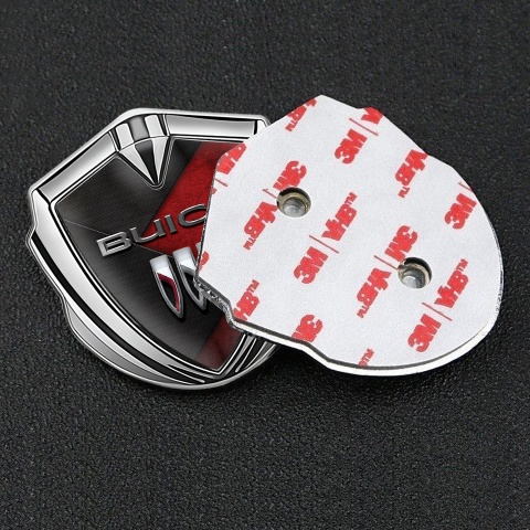 Buick Selbstklebendes Metallaufkleber Emblem Silbertonfarbe mit Rote Zerkratzter Stein Fundament