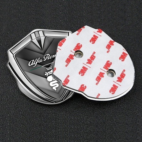 Alfa Romeo Selbstklebendes Metallaufkleber Emblem Silbertonfarbe V Form Details mit Weiss Logo