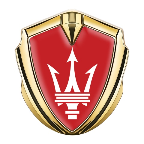 Maserati Seitenflugel Emblem Aufkleber Goldtonfarbe mt Rote Hintergrund und Weiss Logo design