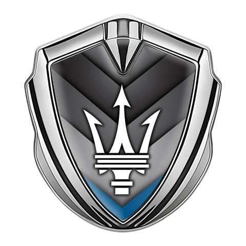 Maserati Emblem Aufkleber Autozubehor Silbertonfarbe mit Grau Blau V Form Elemente