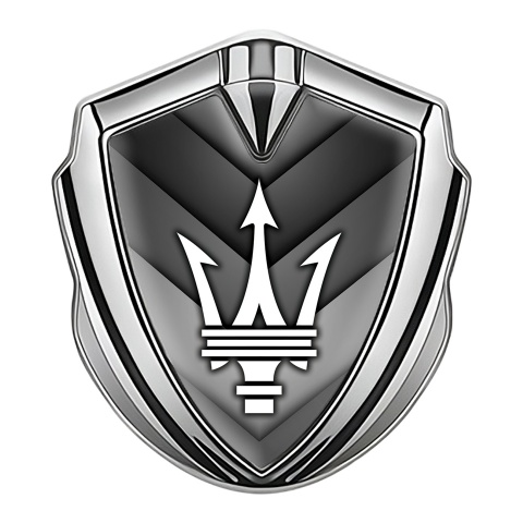 Maserati Selbstklebendes Metallaufkleber Emblem Silbertonfarbe mit V Form Panels Design