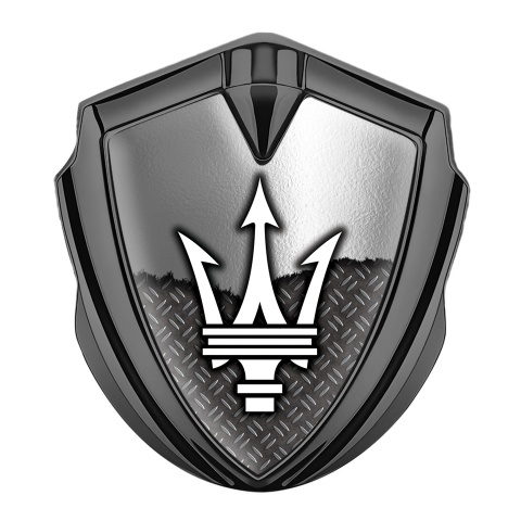 Maserati Emblem Aufkleber Autozubehor Graphit Tonfarbe mit Defektes Panel Design Basis
