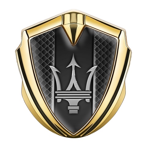 Maserati Abzeichen selbstklebend Goldtonfarbe mit Dunkles Gitter und Grau Logo