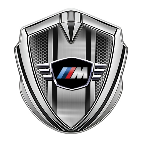 BMW M Power Emblem Abzeichen Silbertonfarbe und Perforierter Stahl Basis