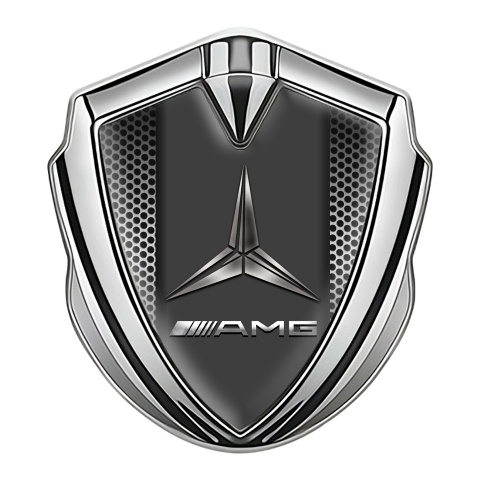 Mercedes Amg Emblem Abzeichen selbstklebend Silbertonfarbe mit Gitterformiges Logo aus Metall