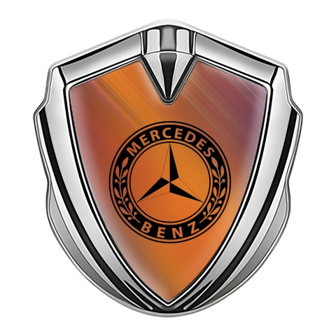 Mercedes Benz Emblem Logo Schriftzug Aufkleber mit Silbertonfarbe Orange Hintergrund