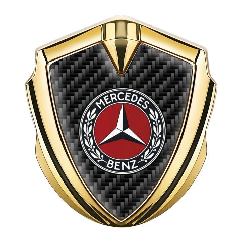 Mercedes Benz Seitenflugel Emblem Aufkleber Goldtonfarbe mit Kohlenstoff Hintergrund und Rotes Kreis Logo