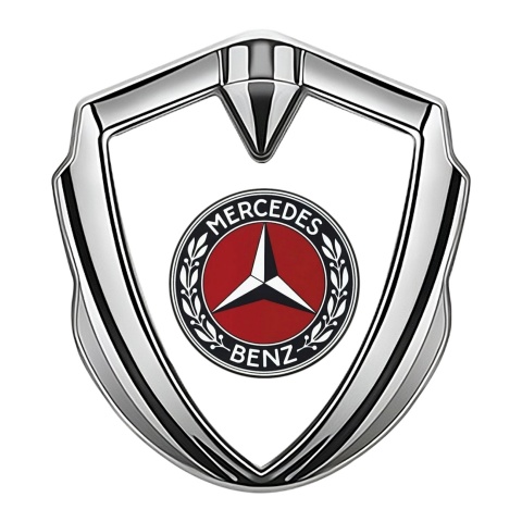 Mercedes Benz Emblem Abzeichen Silbertonfarbe mit Wiss Hintergrund und Rotes Kreis Logo
